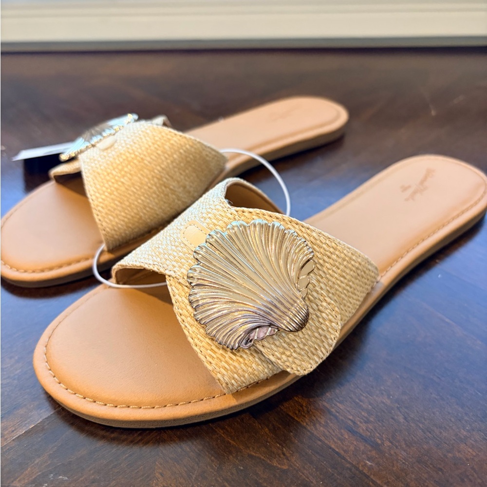 Universal Thread- Tan Raffia Slide Sandals with Metallic Gold Shell